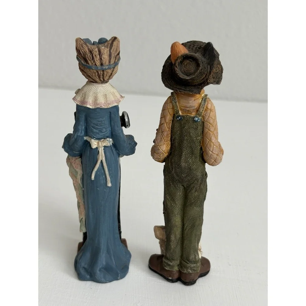Vintage Country Cat Figurines Farmer & Seamstress Resin Shelf Decor